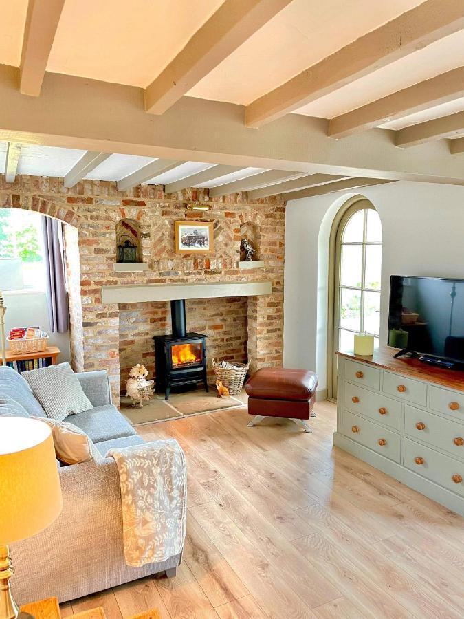 格里姆斯比Old Chapel House Tetney Lock别墅 外观 照片